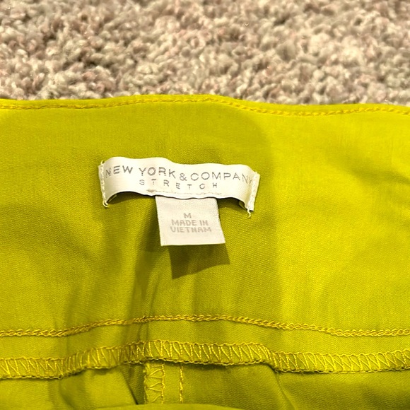 NEW YORK AND COMPANY-size medium pull-up ankle/crop pants set of 4 - Picture 8 of 8